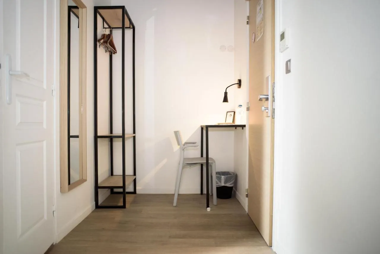 Hotel Des Arts-Bastille Paris 3*,  France